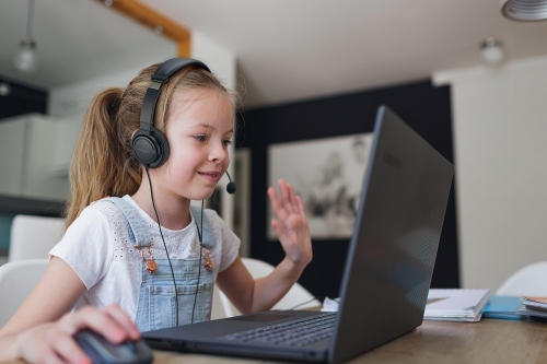 Casti Kensington EQ On-Ear, reglabile, microfon cu anulare sunet inclus, cu fir de 200 cm, conexiune cablu USB-C, negru